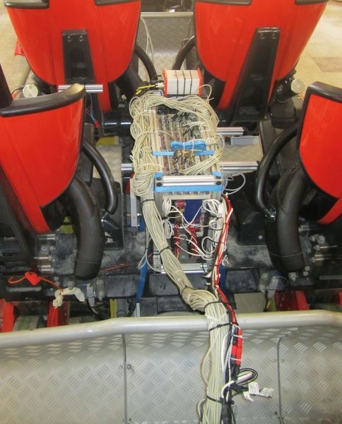 Mobile Messdatenerfassung im Einsatz. Das Fraunhofer LBF sammelte vor Ort live-Messdaten, mit denen die Belastung der Bauteile genau berechnet werden konnte. (Bild: Fraunhofer LBF)