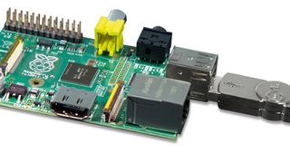 Raspberry Pi mit aufgesteckter Schutzhardware Cmstick. (WIBU)