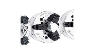 Pronto Prismenbacken von Schunk ermöglichen auf Backenfuttern eine flexible Spannung unterschiedlichster Werkstückgeometrien. Innerhalb von 15 Sekunden lässt sich ein kompletter Backensatz präzise wechseln. (Schunk)