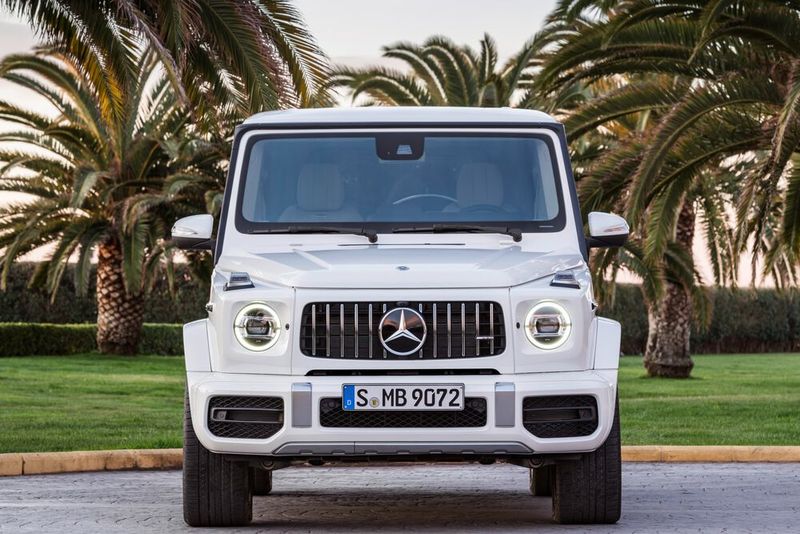 Optische Änderungen in der Front betreffen die Scheinwerfer und den Kühlergrill. (Bild: Mercedes)