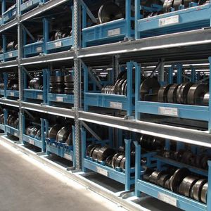 Bei rund 150 Euro je Werkzeug liegen im Rollenlager schnell Millionenbeträge. Lassen sich nur 10% der Rollen wieder verwenden, kann der Anwender leicht seine Kosten senken.