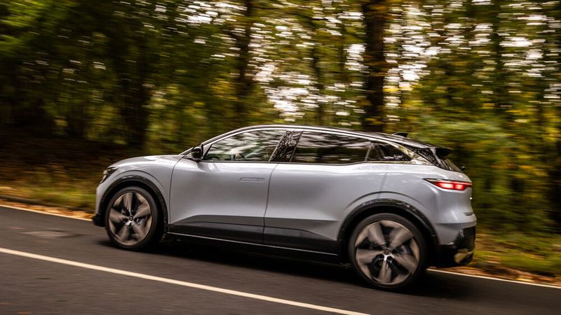 Die E-Maschine im Topmodell leistet 160 kW/218 PS und liefert 300 Newtonmeter an Drehmoment. (Bild: Renault)