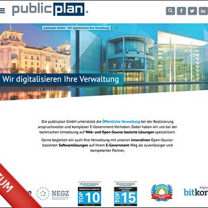 Die publicplan GmbH unterstützt ausschließlich Kunden der Öffentlichen Verwaltung bei der Realisierung anspruchsvoller und komplexer E-Government-Vorhaben auf Basis von Open-Source-Software. Im Fokus steht dabei die Umsetzung des Onlinezugangsgesetzes (OZG) für Bürger*innen und Wirtschaft sowie Verwaltungsverfahren aus dem Bereich „Pflege&Alter. Mit den Produkten deGov, GovBot,  GovChat und GovForms bietet publicplan zudem weitere Lösungen, mit denen sich Digitalisierungsvorhaben kosteneffizient und flexibel sowie nachnutzbar umsetzen lassen. Im Geschäftsfeld der umsetzungsnahen E-Government-Beratung, unterstützt ein Team aus technisch versierten IT-Beratern bei der Vorbereitung sowie Begleitung von IT-Projekten in der Verwaltung.Weitere Informationen zu publicplan 