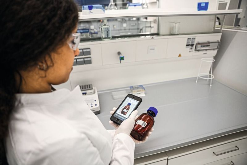 4 Digitales Bestandsmanagement sorgt für eine bestmögliche Transparenz beim Lösemittelbestand.  (Bild: DÜPERTHAL)