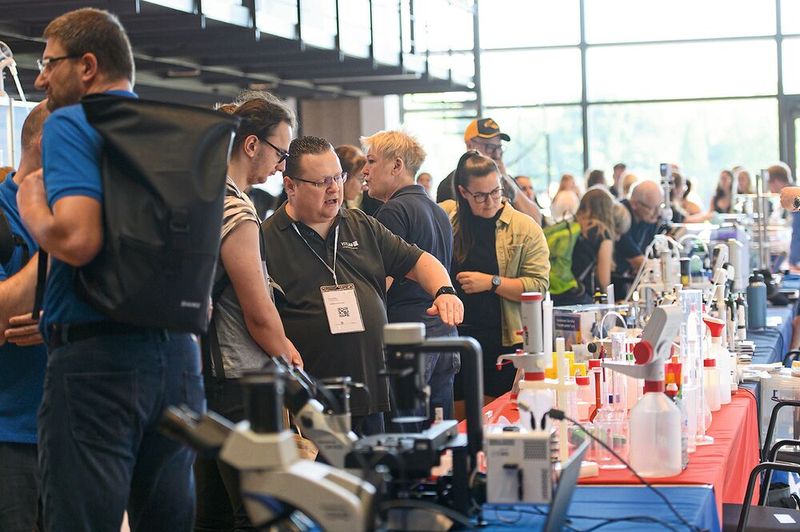 Die Auswahl ist groß. Zum Glück helfen die Aussteller dabei, den Überblick zu behalten. Hier kann man sich viele praktische Labortipps holen.   Mehr Infos zu den kommenden LAB-SUPPLY-Messen finden Sie auf www.lab-supply.info (Bild: Stefan Stark)