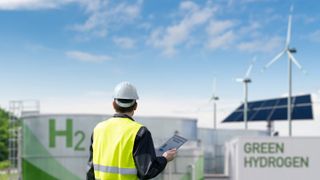 Fokus Nachhaltigkeit: Aufgrund des hohen Ressourcenbedarfs gibt es in der Produktion viele Ansatzpunkte, Abläufe nachhaltiger zu gestalten – digitale Technologien und Lösungen sind dabei unverzichtbar. (Bild: Shutterstock)