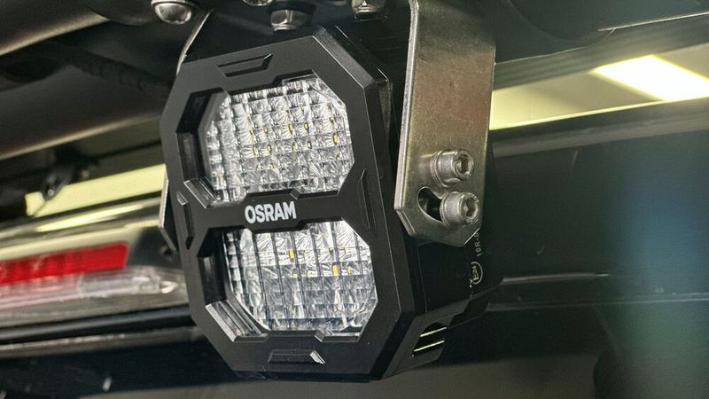 Auch Arbeitsscheinwerfer gibt es von Osram in unterschiedlichen Bauformen. (Bild: Osram)