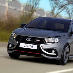 Bereits vor zwei Jahren hatte das Vesta Sport Concept Hinweise auf die kommende sportliche Variante gegeben. Schon damals war die rote Zierleiste und der Hinweis „Sport“ am Kühlergrill zu erkennen gewesen.(Bild:  Lada)