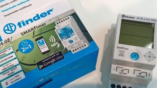 Das digitale Zeitrelais der Serie 84 bietet zwei getrennt programmierbare Kanäle. (S.Häuslein/konstruktionspraxis)