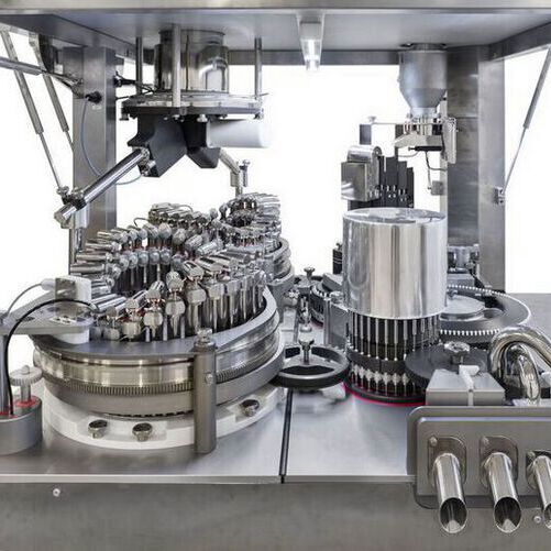 Maschinenplattform der Kapselfüllmaschine Planeta 200. Maschinenplattform der Kapselfüllmaschine Planeta 200.