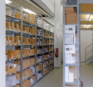 Blick ins Lager: Schnelle Lieferung, einfacher Umtausch (Bild: Automation24)