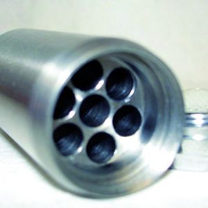 1b offener ARISTOT-Zylinder: In die Bohrungen wurden die Gerstel-Twister eingelassen und der Raum wurde mittels eines Drehverschlusses, der über eine für Wasserauslasse typische Düse verfügt, verschlossen (Bild Veolia Water).