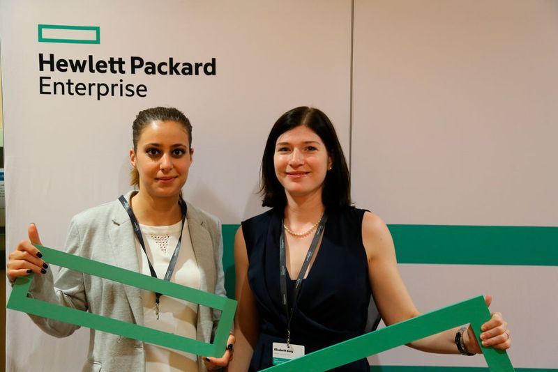 (v.r.n.l.): Elisabeth Berg und Nicolina Zapulla (HPE) (HPE)