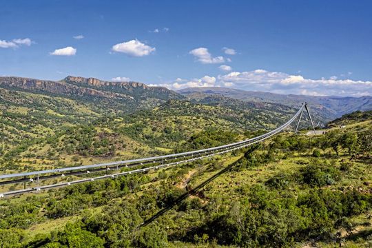 Durch den Einsatz des Ropecon wird der Materialtransport mit Lkw vermieden.(Bild:  Doppelmayr)