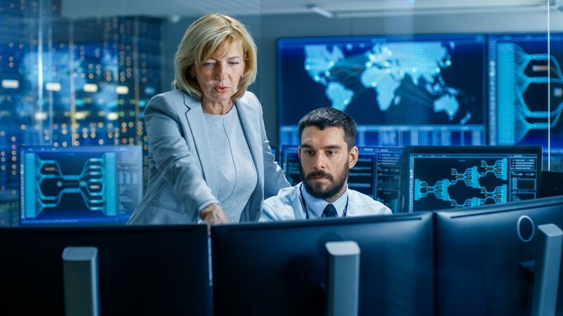 Betriebs- und Störsicherheit sind angesichts des Schutzbedarfs und der Nachweispflichten essentiell für die öffentliche Verwaltung.(Bild:  Gorodenkoff - stock.adobe.com)