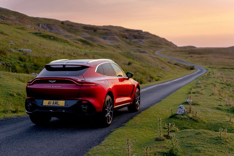 Lediglich das Heck ist gewöhnungsbedürftig. (Bild: Aston Martin)