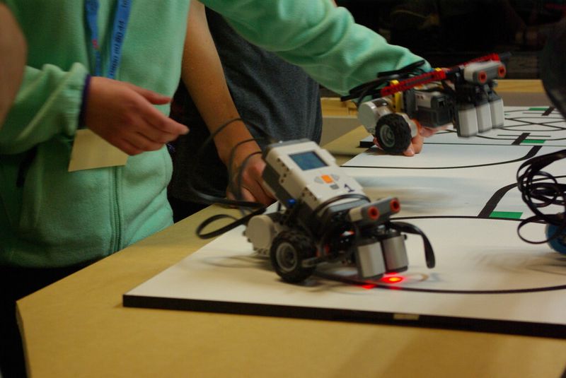 Auch andernorts sorgen die Robocup-Wettbewerbe für Spannung. (Bild: Flickr/Samuel Mann)