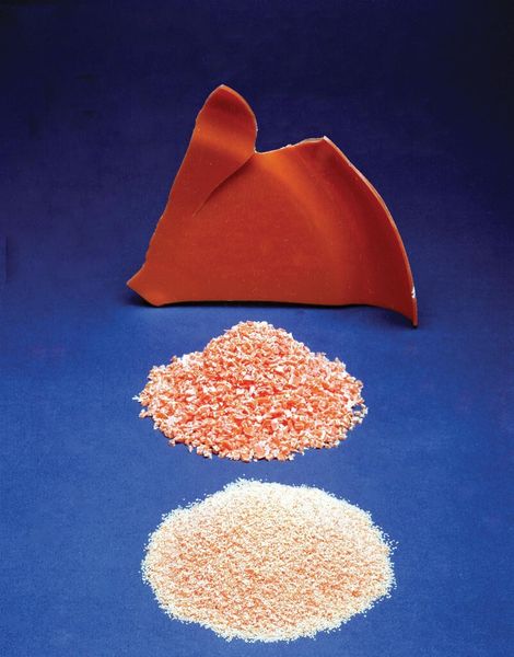Vermahlenes Plastik in verschiedenen Partikelgrößen (Bild: Air Products)