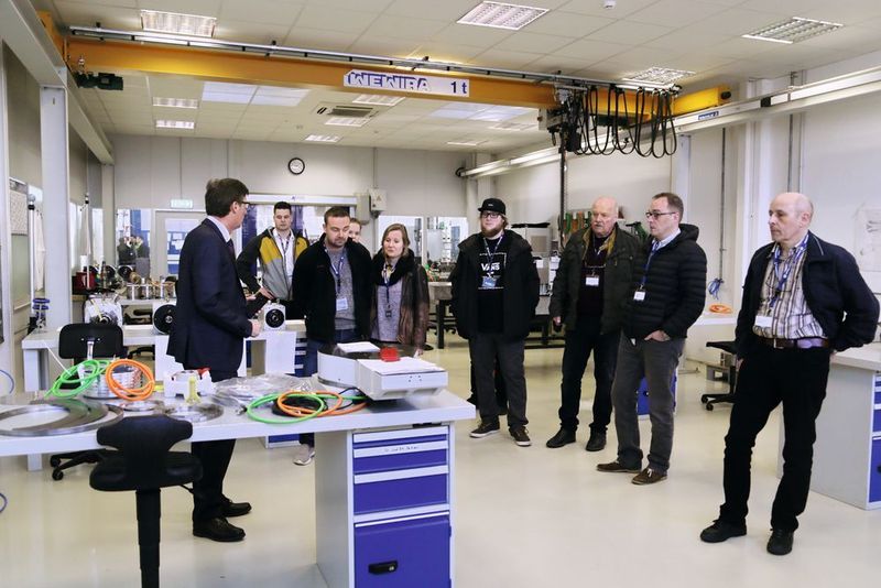 Hausausstellung bei Danobat-Overbeck mit Schweizer Delegation: Spindelmontage und Spindelvermessung. (Anne Richter, SMM)