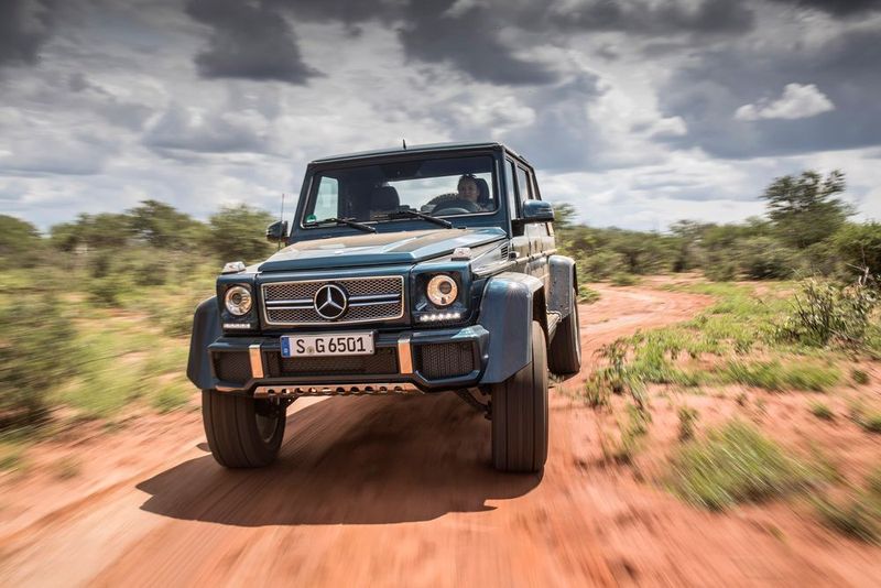 Das Maybach G 650 Landaulet soll einen neuen Maßstab für Geländewagenluxus setzen. (Daimler)