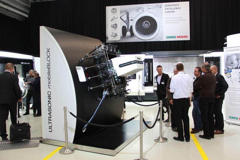 Ultrasonic Mobile-Block heißt die mobile Fräseinheit für CFK-Komponenten. (Bild: Rüdiger Kroh, Redakteur MM)