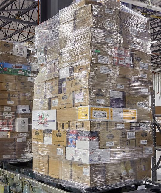 Paletten und Rollcontainer werden mit OPM bis 10 Prozent dichter beladen. Basis ist ein intelligenter Schlichtalgorithmus.(Bild:  Witron)