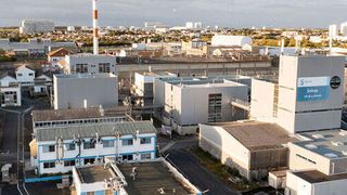 This move aligns with Solvay’s proactive measures since the end of 2022 to establish a rare earths hub for the permanent magnets value chain in La Rochelle, France, aiming to enhance European self-sufficiency. (Source: Solvay )