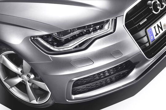 Typisch Audi: Die elegant geschwungenen Scheinwerfer verleihen dem A6 sein besonderes Gesicht. (Archiv: Vogel Business Media)