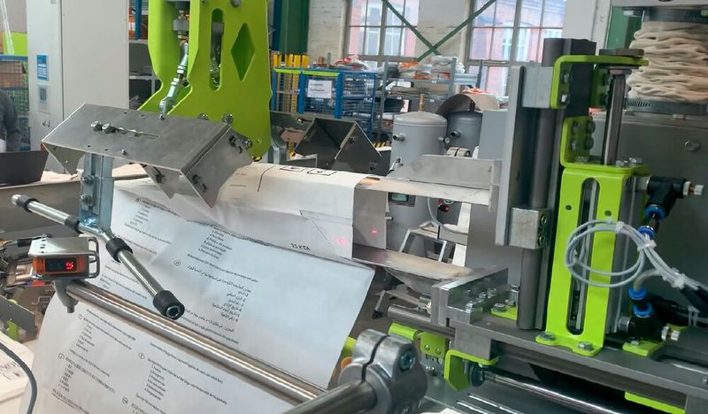 Mittels Sensoren erkennt Valvo Detect vor der Abfüllung, ob der Sack korrekt aufgenommen worden ist. (Bild: Greif-Velox)