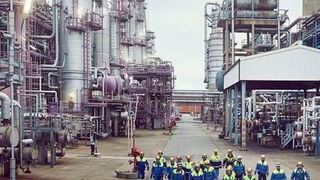 Aker Solutions will conduct a feasibility study of the technological and economic impact of implementing carbon capture of major emission source at Preemraff Lysekil. (Preem )