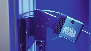 Das BlueEye ist die erste „echte“ Hyperspektralkamera für den UV-Bereich und deckt den Wellenlängenbereich von 220 bis 380nm ab. (Bild: Inno-spec GmbH)