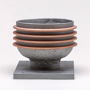 Mit dem Auftragschweißen per Elektronenstrahl lassen sich verschiedene Materialien relativ unkompliziert kombinieren.(Bild:  Pro-Beam)