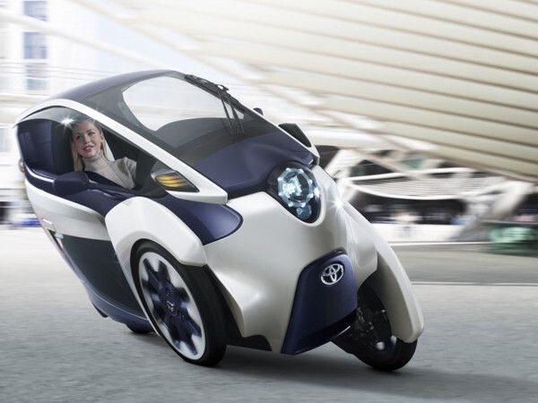 Ein neue Art der Elektromobilität präsentiert Toyotamit dem Toyota i-Road, einem dreirädrigen Zweisitzer für den Stadtverkehr (Bild: Toyota)