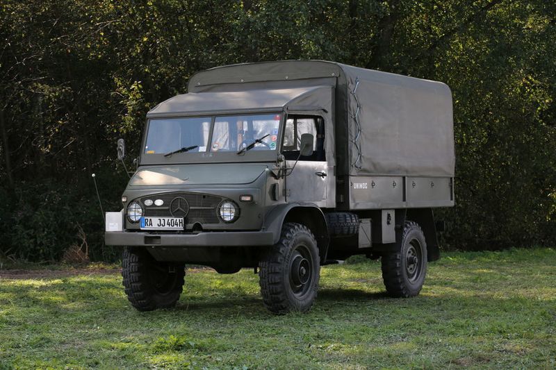 Auch die Bundeswehr hat viele Unimog in ihren Fuhrpark aufgenommen. (Daimler)