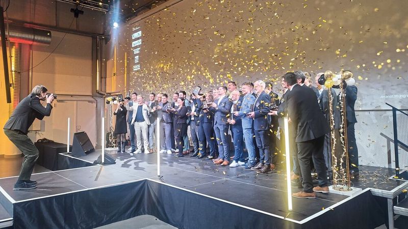 So sehen Sieger aus! Am 22. Januar wurden die Best of indsutry Awards für das Jahr 2025 in insgesamt 19 Kategorien vergeben. (Bild: PROCESS/Stephan)