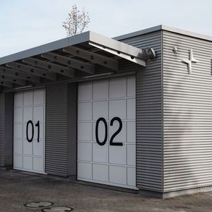 Dazu gesellen sich in Karlsruhe zwei Auslieferungsboxen.(Bild:  Polestar)