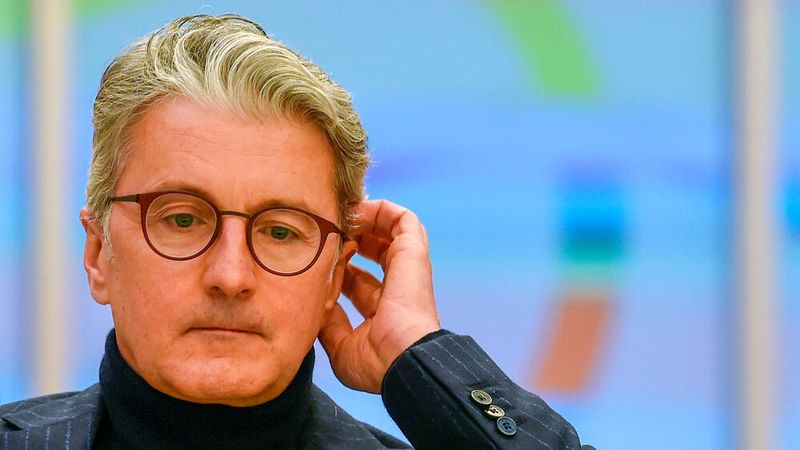 Rupert Stadler erklärte, ihn hätten im Jahr höchstens zehn „blaue Meldungen“ über Probleme persönlich erreicht.(Bild:  picture alliance / ASSOCIATED PRESS)