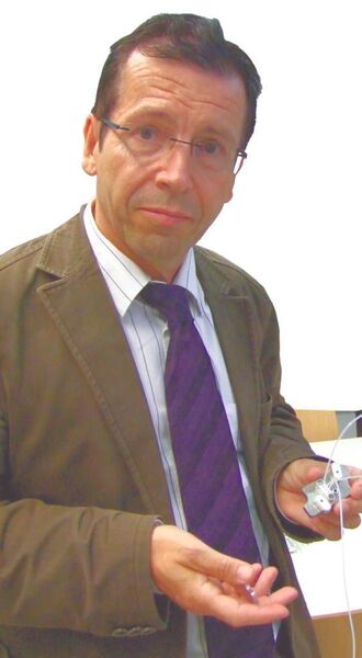 Prof. Dr. Karl-Heinz Feller, Fachhochschule Jena, Fachbereich Medizintechnik & Biotechnologie, Arbeitsgruppe Instrumentelle Analytik (Archiv: Vogel Business Media)