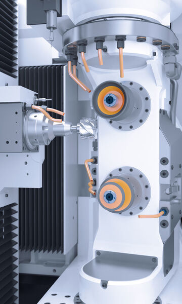 Über die zwei vertikal angeordneten Spindeln der Schleifmaschine VGrind 360 können Werkzeughersteller ihre Hartmetallwerkzeuge auf zwei Ebenen bearbeiten. (Vollmer Werke)