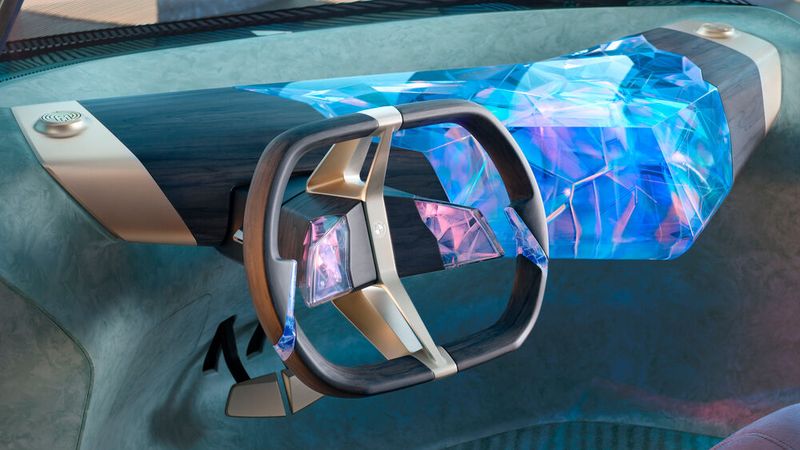 Das Lenkrad ist aus biobasierten Materialien 3-D-gedruckt. (Bild: BMW)