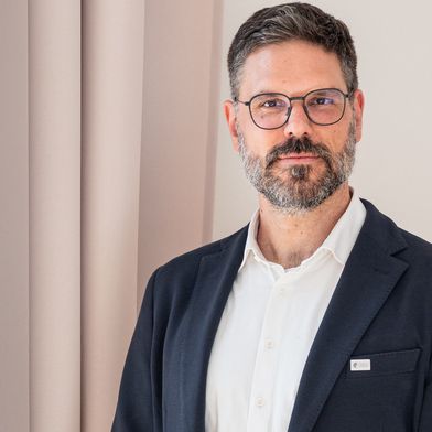 Prof. Dr. Michael Sedlmair verstärkt seit Oktober 2026 die Institutsleitung des Fraunhofer IGD.

 (Bild: TU Darmstadt, Patrick Bal)