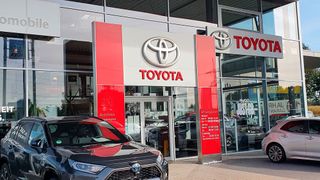 Die neuen Vertriebs- und Serviceverträge sollen am 1. April 2025 in Kraft treten (Symbolfoto). (Bild: Mauritz – »kfz-betrieb«)