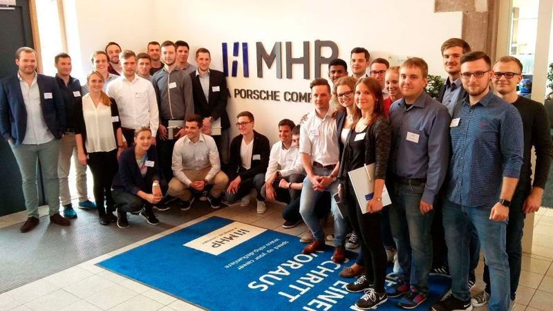 Die Management- und IT-Beratung MHP – A Porsche Company landet mit 4,6 Punkten auf dem zweiten Platz. „Spannende Themen, flexible Zeiteinteilung, toller Kollegenzusammenhalt, klasse Events, Top Management, attraktives Firmenwagenmodell“, schreibt ein Senior Manager bei MHP. (Leann Bailey)