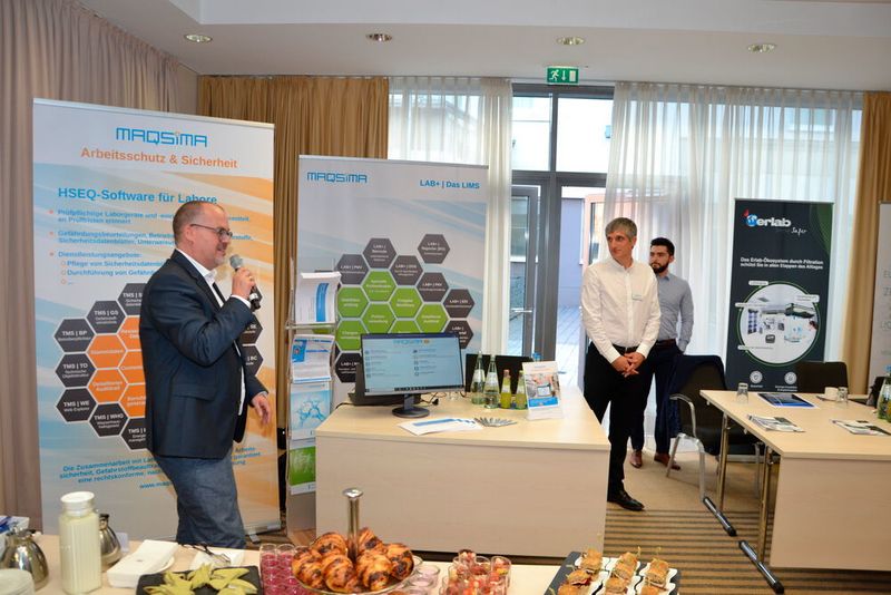 Maqsima bietet Sicherheitsbeauftragten und Laborleitern ein Technisches Management System (TMS) an, dass einen Überblick über relevante Normen und Regeln gibt. (LABORPRAXIS/Lütmman)