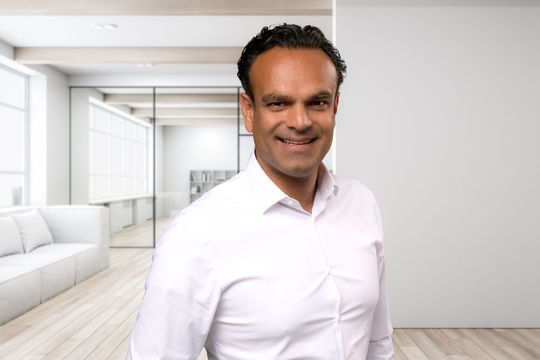 Santosh Wadwa, Vice President und Head of Platform Business, Fsas Technologies(Bild:  Michael Kirchner | studio-kirchner.de)