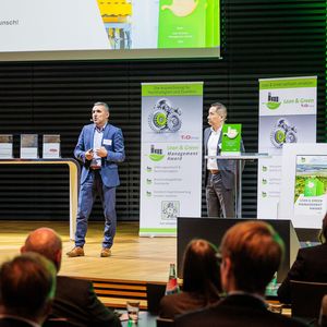 Thomas Jakobler (links) und Sergio Andrés Sánchez Coronel, Volkswagen de Mexico.(Bild:  David Weyand)