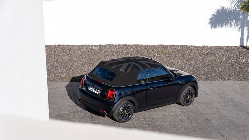 Das Verdeckt ziert der Union Jack. (Bild: Mini/Bernhard Filser)