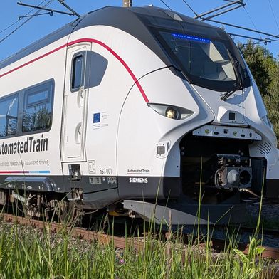 Ein Mireo-Zug von Siemens Mobility wurde im Projekt „Automated Train“ für eine vollautomatisierte Bereitstellungs- und Abstellfahrt im offenen Bahnnetz eingesetzt. (Bild: Siemens Mobility)
