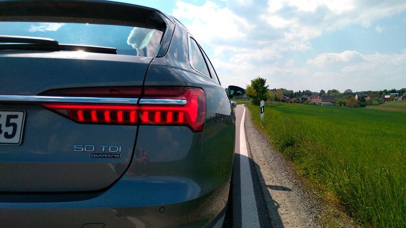 Der Testwagen kostet 94.539,97 Euro, der Einstiegspreis für den A6 Avant mit Sechszylinder-Diesel und Achtgang-Automatikgetriebe liegt bei 63.499,99 Euro. (Bild: Thomas Günnel/Automobil Industrie)