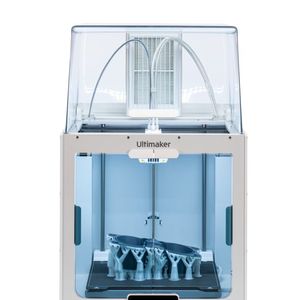 Der 3D-Drucker UltiMaker S6 ist eine leistungsstarke Neuheit im preisgekrönten Portfolio des Unternehmens und vereint hohe Geschwindigkeit, intuitive Benutzerfreundlichkeit und Flexibilität zu einem attraktiven Preis.(Bild:  STUDIO DE BRINK)